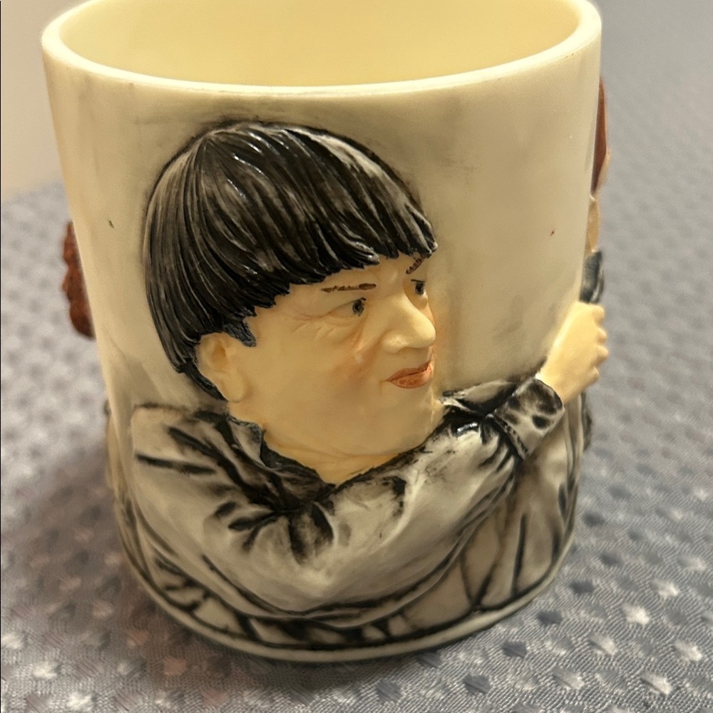 Three Stooges Ceramic Mug with Character Design - Black and Cream - Picture 2 of 5